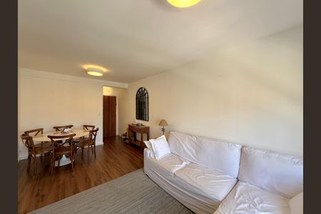 Apartamento à venda com 65m², 2 quartos e 1 vagaSala 