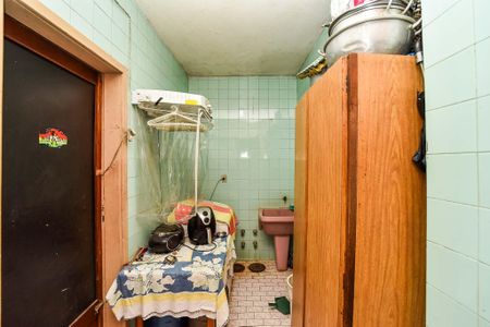 Casa à venda com 370m², 4 quartos e 1 vaga Casa à venda com 370m², 4 quartos e 1 vagaÁrea de Serviço