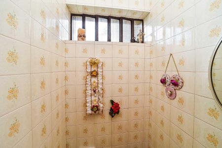 Casa à venda com 370m², 4 quartos e 1 vaga Casa à venda com 370m², 4 quartos e 1 vagaLavabo