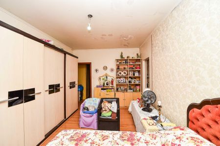 Casa à venda com 370m², 4 quartos e 1 vaga Casa à venda com 370m², 4 quartos e 1 vagaSuíte