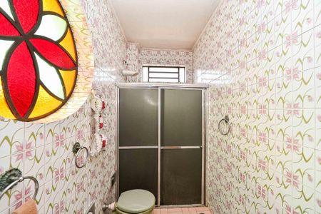 Casa à venda com 370m², 4 quartos e 1 vaga Casa à venda com 370m², 4 quartos e 1 vagaBanheiro Social