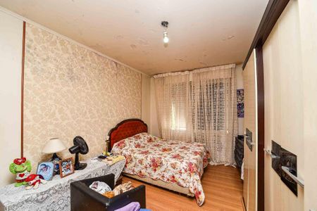 Casa à venda com 370m², 4 quartos e 1 vaga Casa à venda com 370m², 4 quartos e 1 vagaSuíte