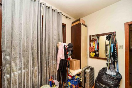 Casa à venda com 370m², 4 quartos e 1 vaga Casa à venda com 370m², 4 quartos e 1 vagaQuarto 1