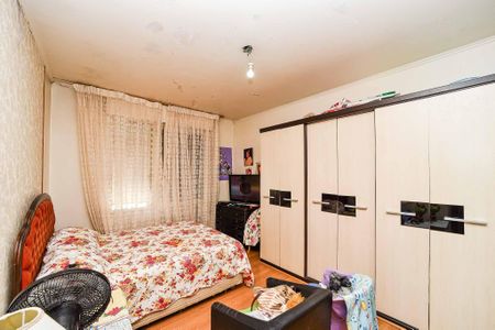 Casa à venda com 370m², 4 quartos e 1 vaga Casa à venda com 370m², 4 quartos e 1 vagaSuíte