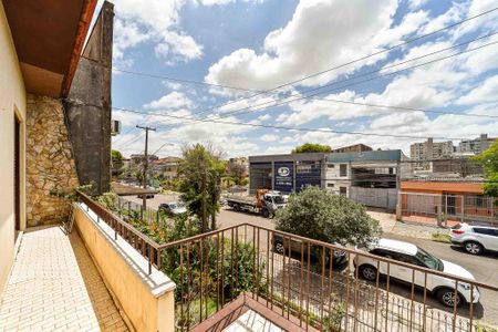 Casa à venda com 370m², 4 quartos e 1 vaga Casa à venda com 370m², 4 quartos e 1 vagaSacada do Quarto 1