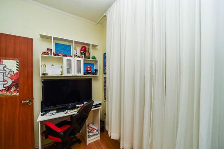 Casa à venda com 370m², 4 quartos e 1 vaga Casa à venda com 370m², 4 quartos e 1 vagaQuarto 3