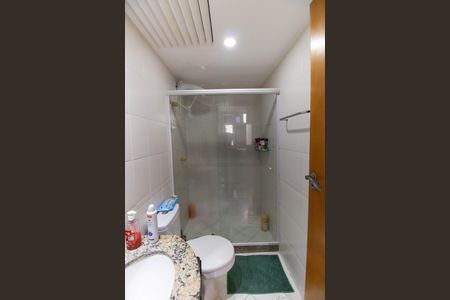 Apartamento à venda com 79m², 2 quartos e 1 vaga Apartamento à venda com 79m², 2 quartos e 1 vagaBanheiro da Suíte