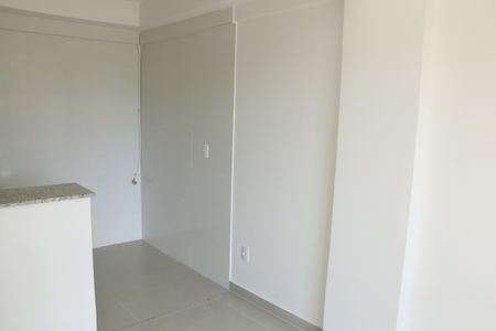 Sala de apartamento para alugar com 2 quartos, 50m² em Nossa Senhora das Gracas, Nova Iguaçu
