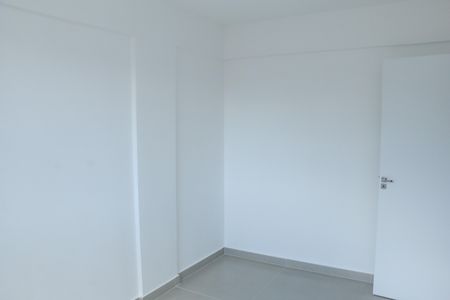 Quarto 1 de apartamento para alugar com 2 quartos, 50m² em Nossa Senhora das Gracas, Nova Iguaçu