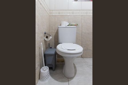 Casa à venda com 105m², 2 quartos e 2 vagasBanheiro da Suíte