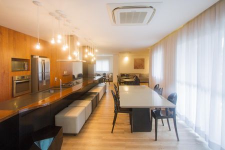 Apartamento à venda com 90m², 2 quartos e 2 vagas Apartamento à venda com 90m², 2 quartos e 2 vagasSalão de Festas