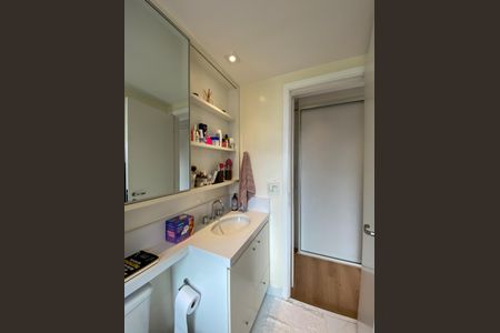 Apartamento à venda com 90m², 2 quartos e 2 vagas Apartamento à venda com 90m², 2 quartos e 2 vagasBanheiro da Suíte