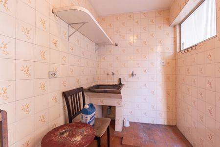 Casa à venda com 300m², 3 quartos e 5 vagasÁrea de Serviço