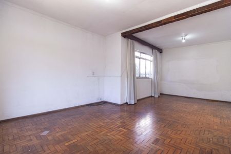 Casa à venda com 300m², 3 quartos e 5 vagasSala