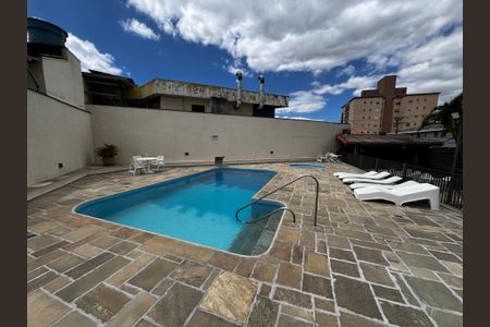 Apartamento à venda com 74m², 3 quartos e 1 vagaPiscina