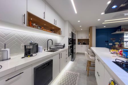 Apartamento à venda com 140m², 3 quartos e 2 vagasCozinha