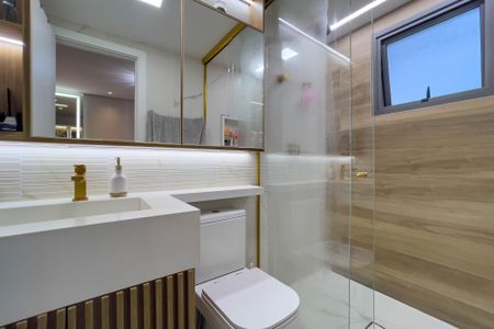 Apartamento à venda com 140m², 3 quartos e 2 vagasBanheiro do quarto 1