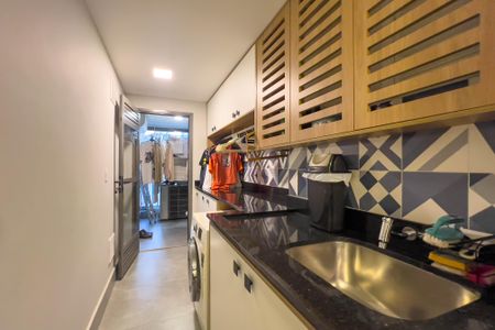 Apartamento à venda com 140m², 3 quartos e 2 vagasÁrea de serviço 