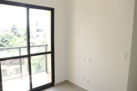 Sala de apartamento para alugar com 2 quartos, 50m² em Nossa Senhora das Gracas, Nova Iguaçu