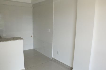 Sala de apartamento para alugar com 2 quartos, 50m² em Nossa Senhora das Gracas, Nova Iguaçu