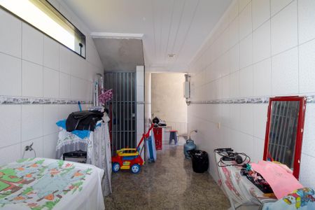 Casa à venda com 223m², 2 quartos e 10 vagas Casa à venda com 223m², 2 quartos e 10 vagasÁrea de Serviço