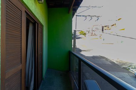 Sacada de casa à venda com 2 quartos, 223m² em Cidade Continental, São Paulo