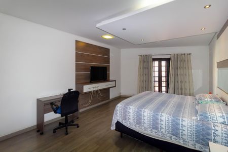 Casa à venda com 223m², 2 quartos e 10 vagas Casa à venda com 223m², 2 quartos e 10 vagasSuíte 2