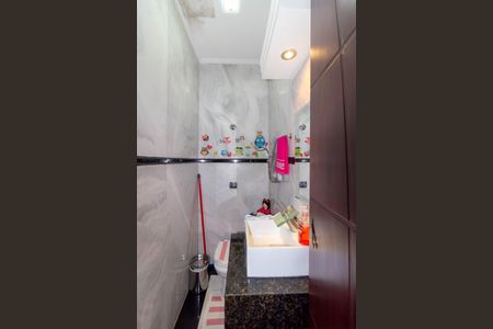 Casa à venda com 223m², 2 quartos e 10 vagas Casa à venda com 223m², 2 quartos e 10 vagasLavabo