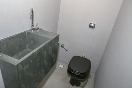 Lavabo de apartamento para alugar com 2 quartos, 135m² em Perdizes, São Paulo