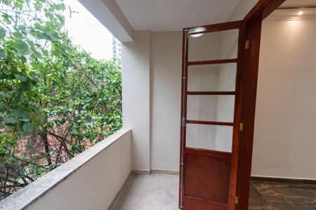 Varanda de apartamento à venda com 2 quartos, 117m² em Aclimação, São Paulo