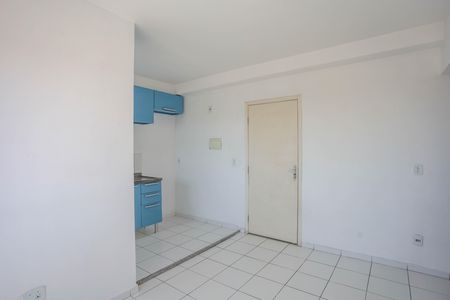 Sala de apartamento para alugar com 2 quartos, 43m² em Canhema, Diadema