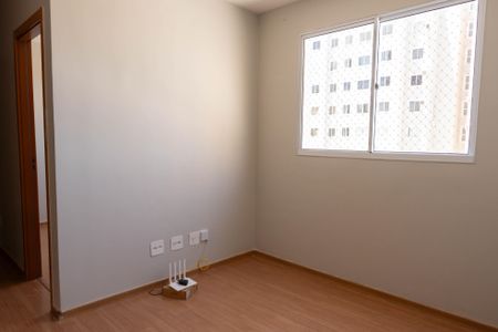 Sala de apartamento para alugar com 2 quartos, 53m² em Chácara São Pedro, Aparecida de Goiânia
