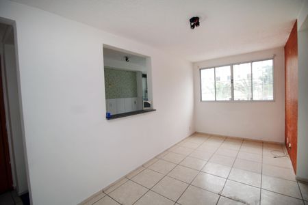 Sala de apartamento para alugar com 2 quartos, 50m² em Parada de Lucas, Rio de Janeiro