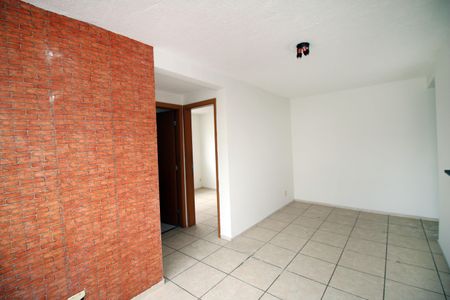 Sala de apartamento para alugar com 2 quartos, 50m² em Parada de Lucas, Rio de Janeiro