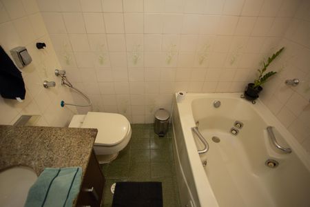 Casa à venda com 200m², 3 quartos e 3 vagasBANHEIRO