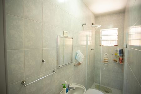 Casa à venda com 200m², 3 quartos e 3 vagasBANHEIRO DA SUÍTE