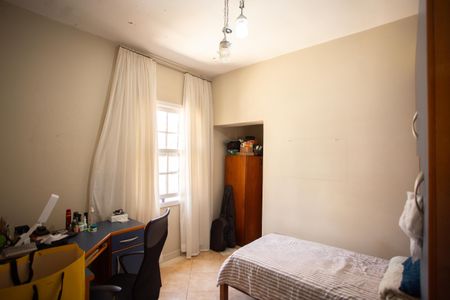 Casa à venda com 200m², 3 quartos e 3 vagasQUARTO 1- SUÍTE