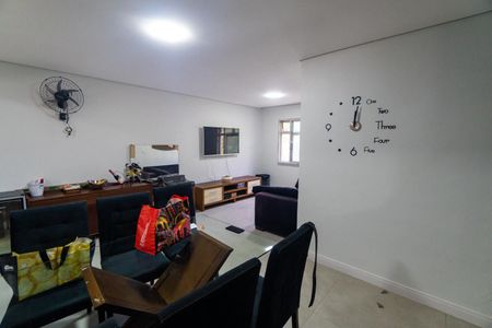 Apartamento à venda com 90m², 3 quartos e 1 vaga Apartamento à venda com 90m², 3 quartos e 1 vagaSala