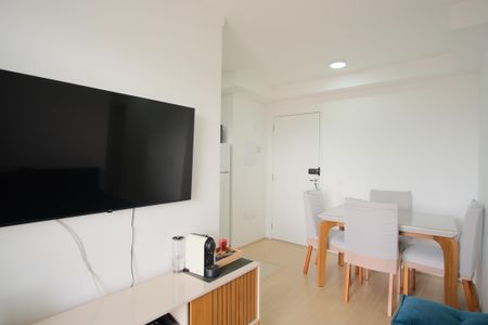 Sala de apartamento para alugar com 2 quartos, 51m² em Chácara Santo Antônio (zona Leste), São Paulo