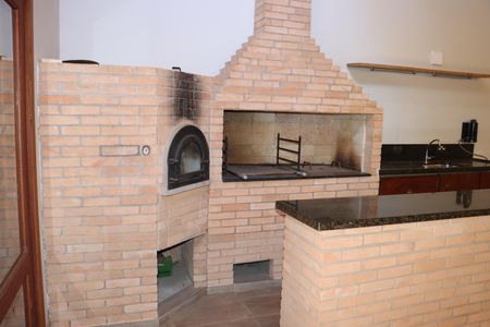 Casa para alugar com 304m², 4 quartos e 3 vagasÁrea comum - Churrasqueira