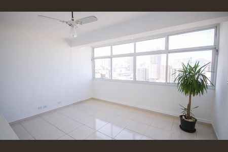 Sala de apartamento para alugar com 1 quarto, 69m² em Guilhermina, Praia Grande