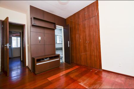 Apartamento à venda com 90m², 3 quartos e 1 vagaSuite