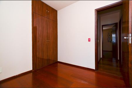 Apartamento à venda com 90m², 3 quartos e 1 vagaQuarto 2