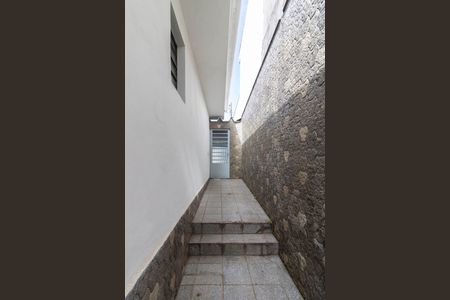 Casa à venda com 151m², 2 quartos e 3 vagas Casa à venda com 151m², 2 quartos e 3 vagasCorredor Lateral Esquerdo