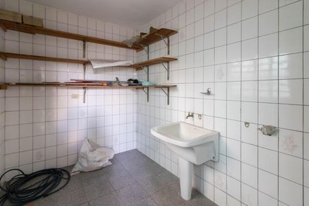 Casa à venda com 151m², 2 quartos e 3 vagas Casa à venda com 151m², 2 quartos e 3 vagasArea de Serviço