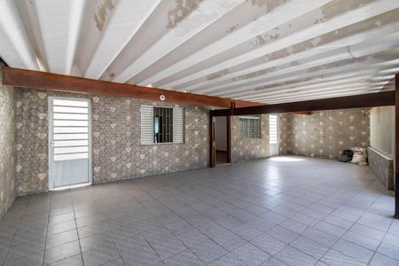 Casa à venda com 151m², 2 quartos e 3 vagas Casa à venda com 151m², 2 quartos e 3 vagasGaragem