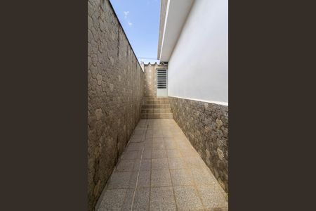 Casa à venda com 151m², 2 quartos e 3 vagas Casa à venda com 151m², 2 quartos e 3 vagasCorredor Direito