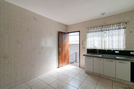 Casa à venda com 151m², 2 quartos e 3 vagas Casa à venda com 151m², 2 quartos e 3 vagasCozinha