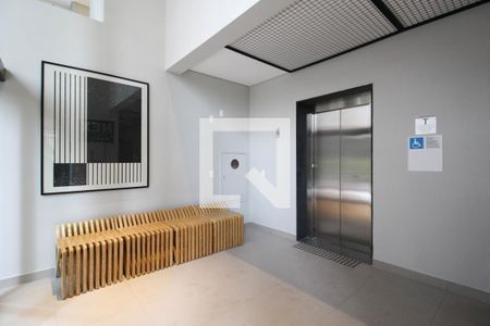 Studio para alugar com 27m², 1 quarto e sem vaga Studio para alugar com 27m², 1 quarto e sem vagaHall