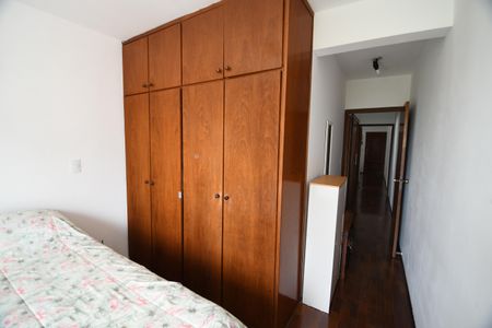 Apartamento à venda com 57m², 2 quartos e 1 vagaQuarto 2